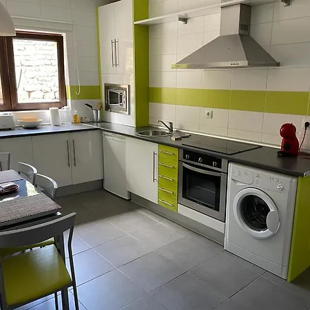 Apartament Tojos *